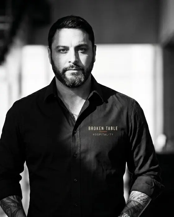 Carlos Serrano — Fundador de Broken Table Hospitality